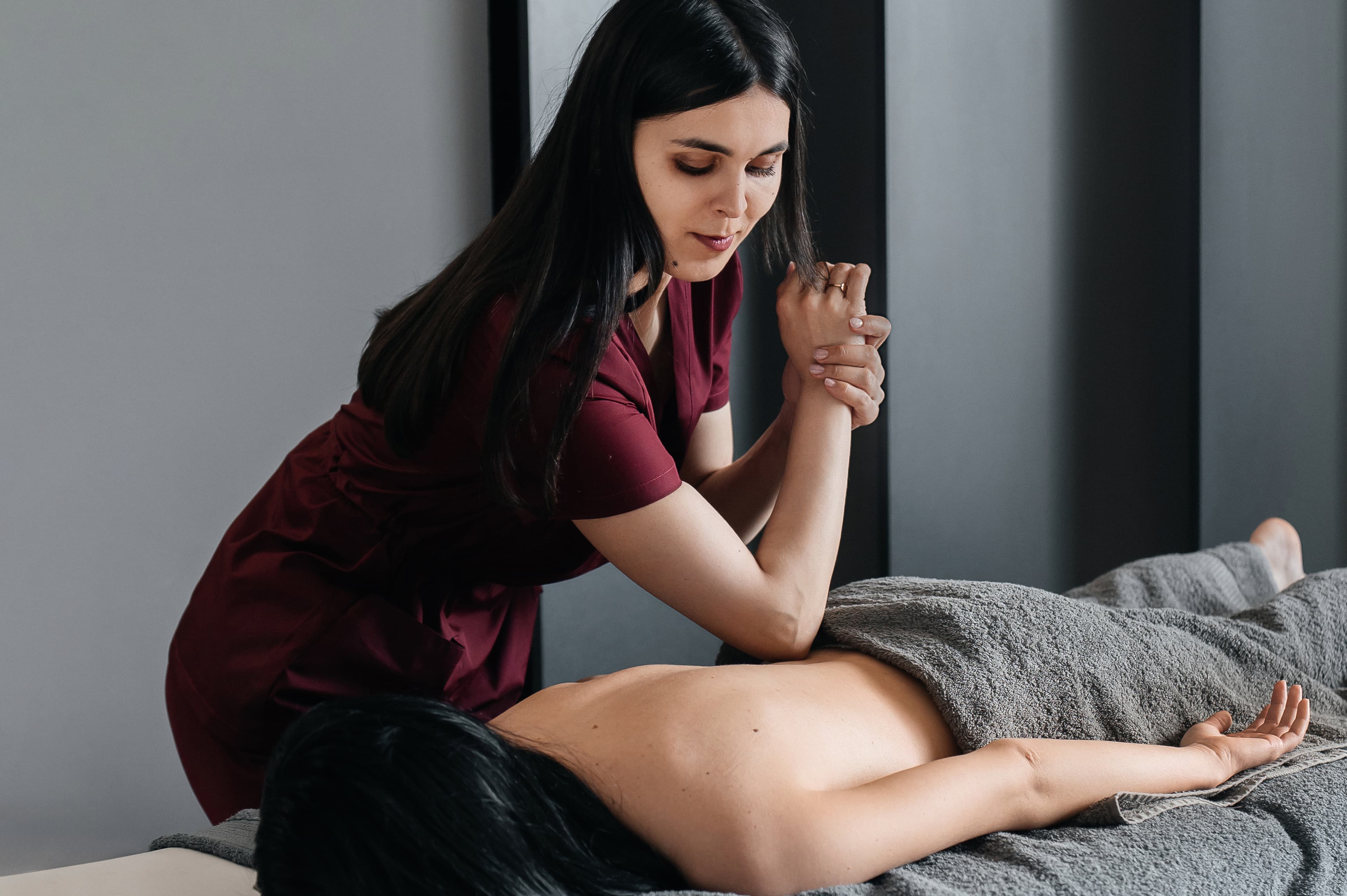 Лимфодренажный массаж рук